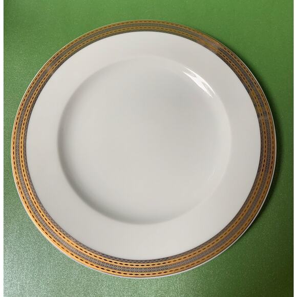 Vintage Karolina Salad Plates (2 pcs): Gold Platinum Band Porcelain - Picture 1 of 9